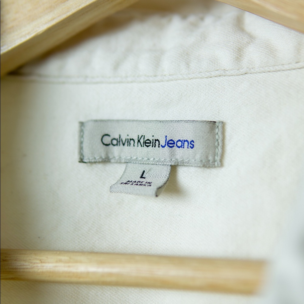 Calvin Klein Button up - Picture 5 of 8